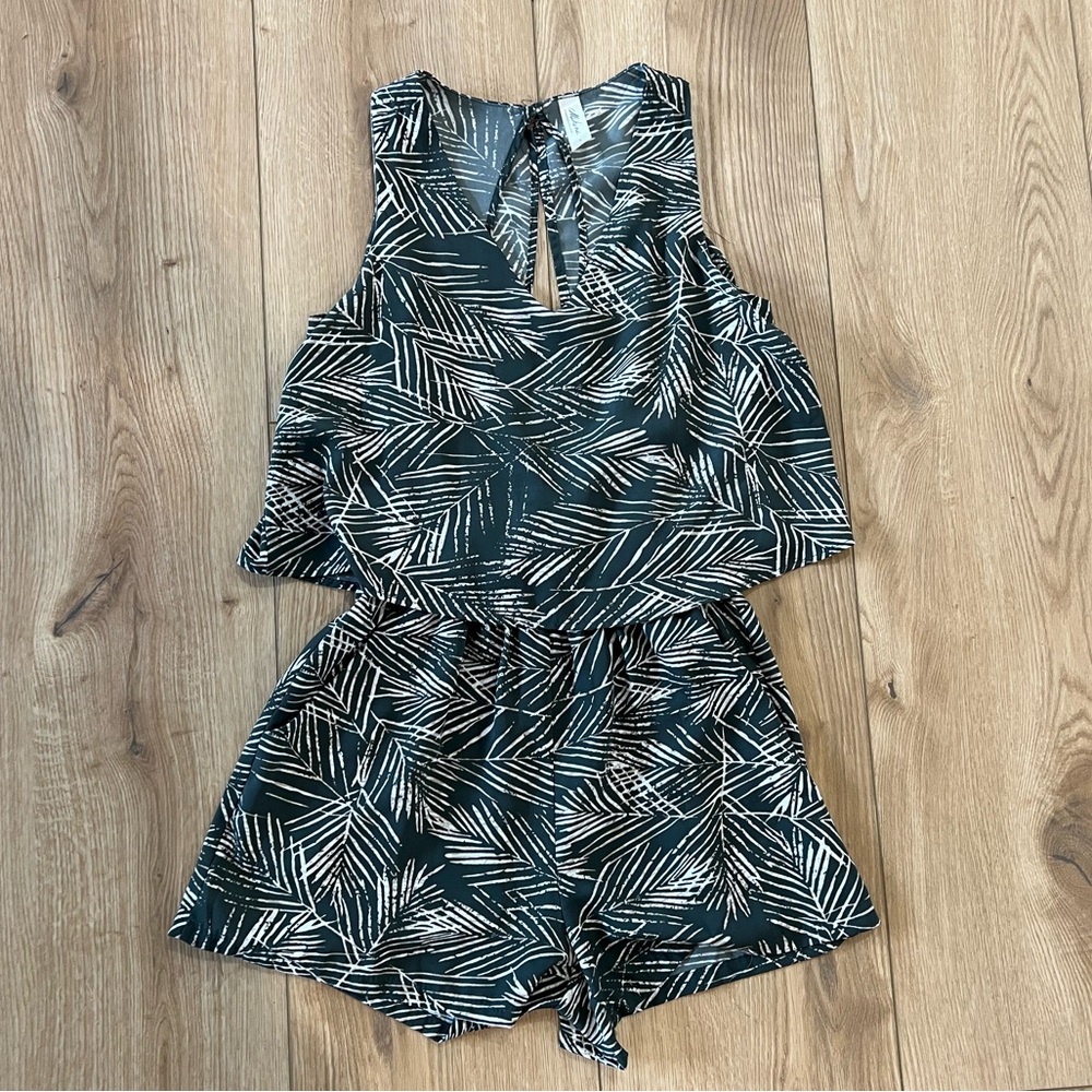 Mahina romper 🌿 BUY NOW!